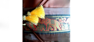 Декоративная шелковая полоса с кистями